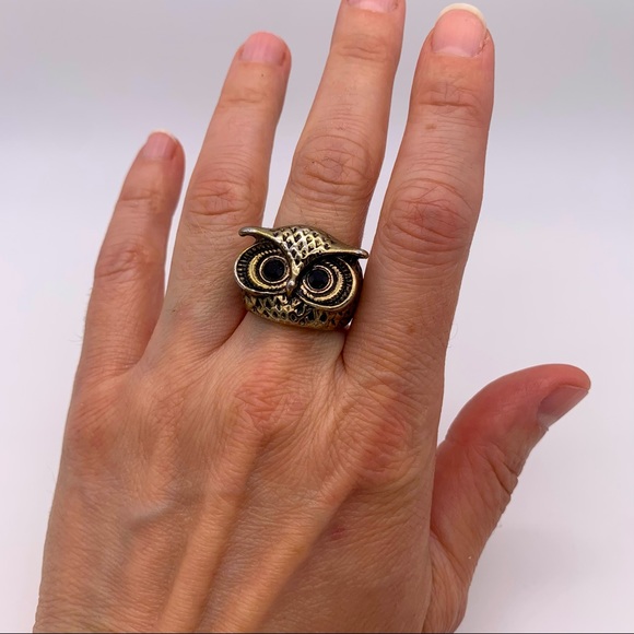 Fun owl costume jewelry brass tone ring